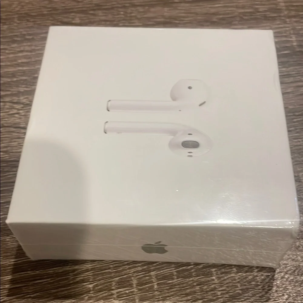 Apple White AirPods Wireless Headset